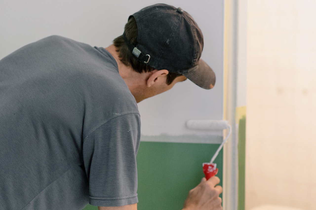 Les compétences requises pour devenir un peintre en bâtiment à Toulouse.